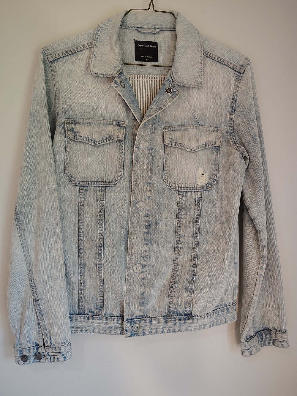 VINTAGE Calvin Klein Jeans Pale Blue Acid Wash Denim Jacket